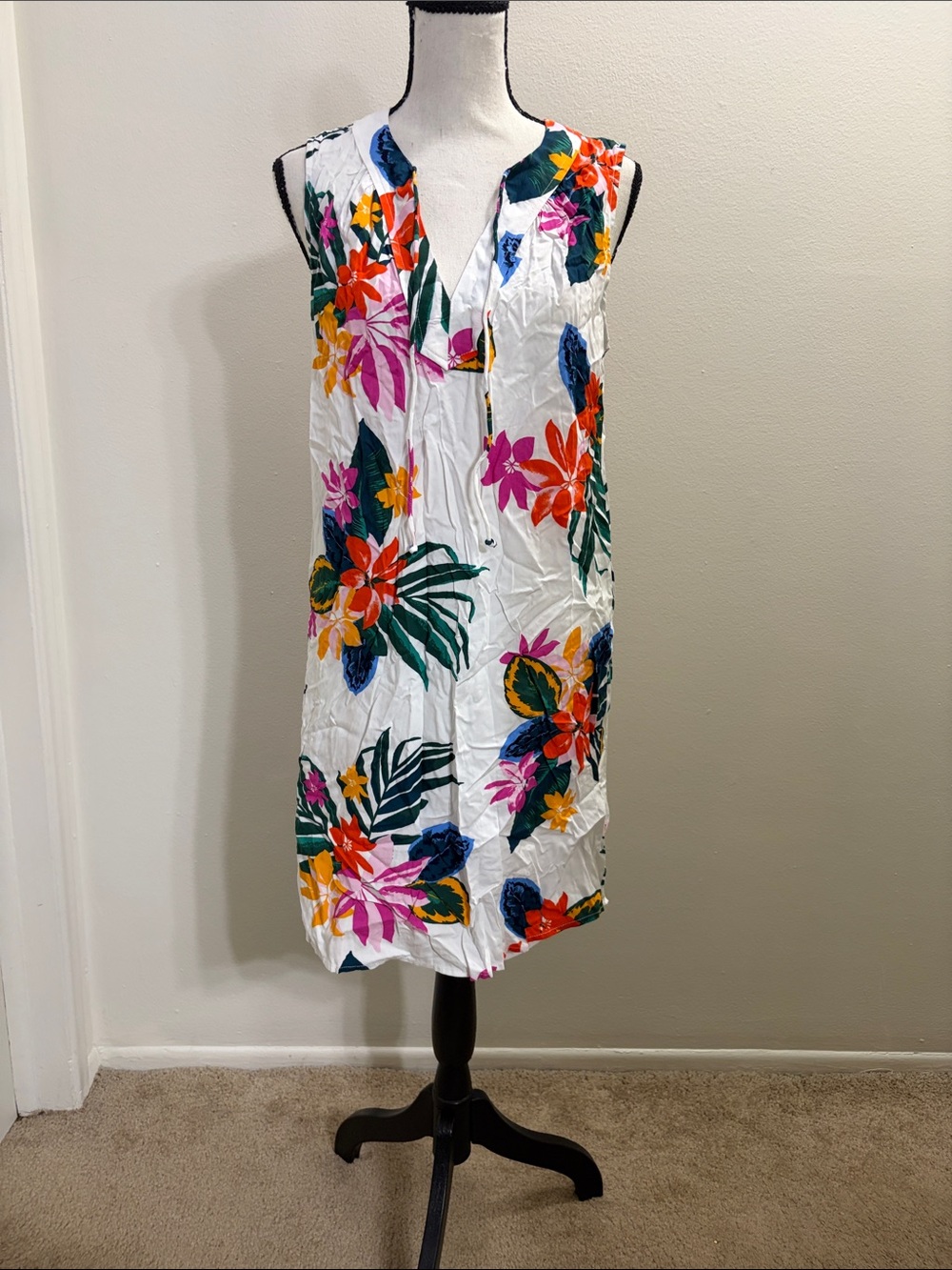 Old Navy White Tropical Floral Sleeveless Shift Dress